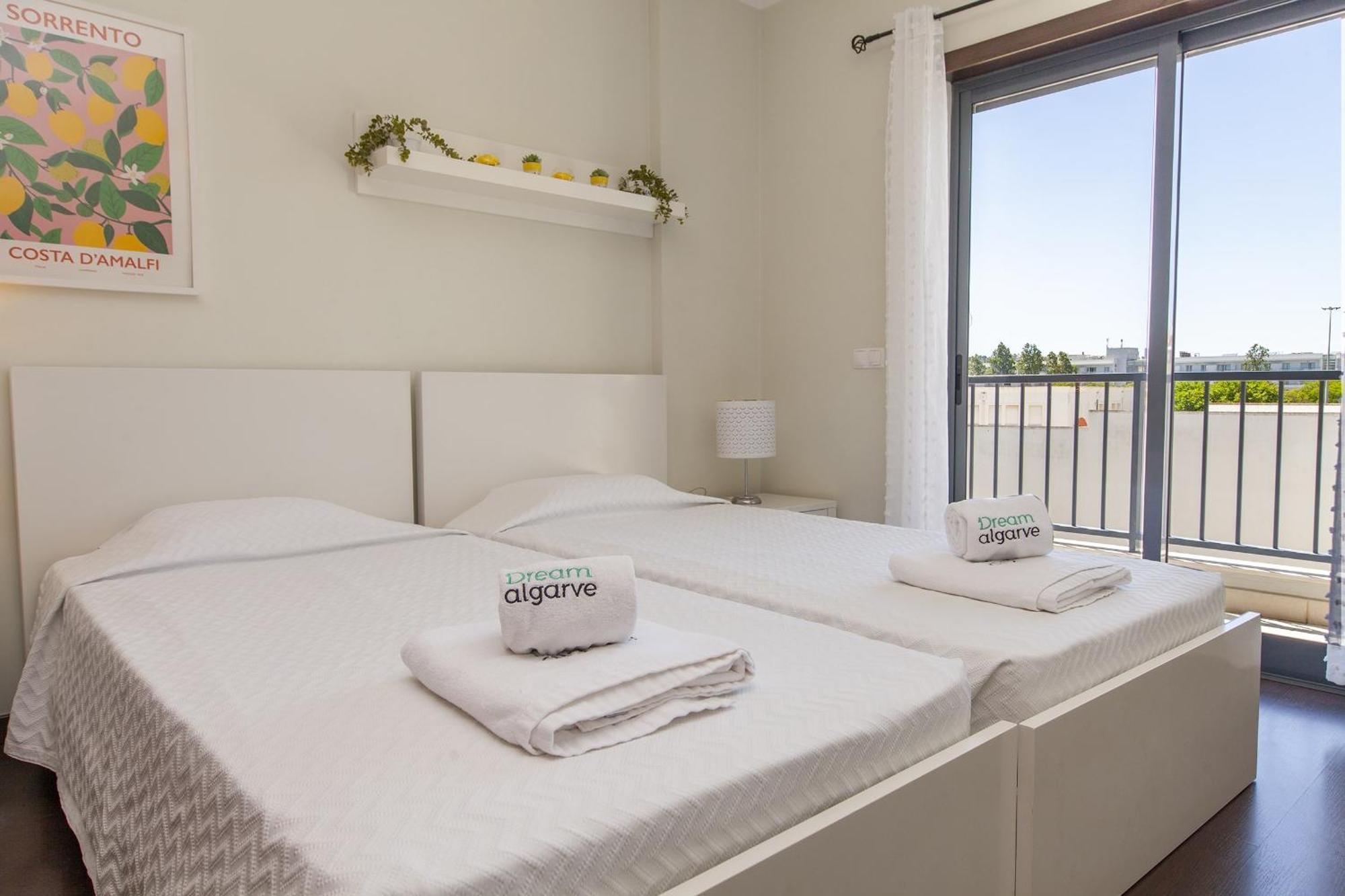 B03 - Luxury 2 Bed Lagos Marina Buitenkant foto